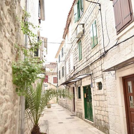 Luka'S Amber Rooms In The Center Of Trogir Eksteriør bilde