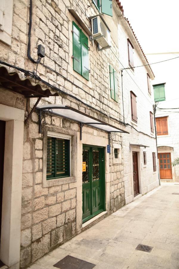 Luka'S Amber Rooms In The Center Of Trogir Eksteriør bilde