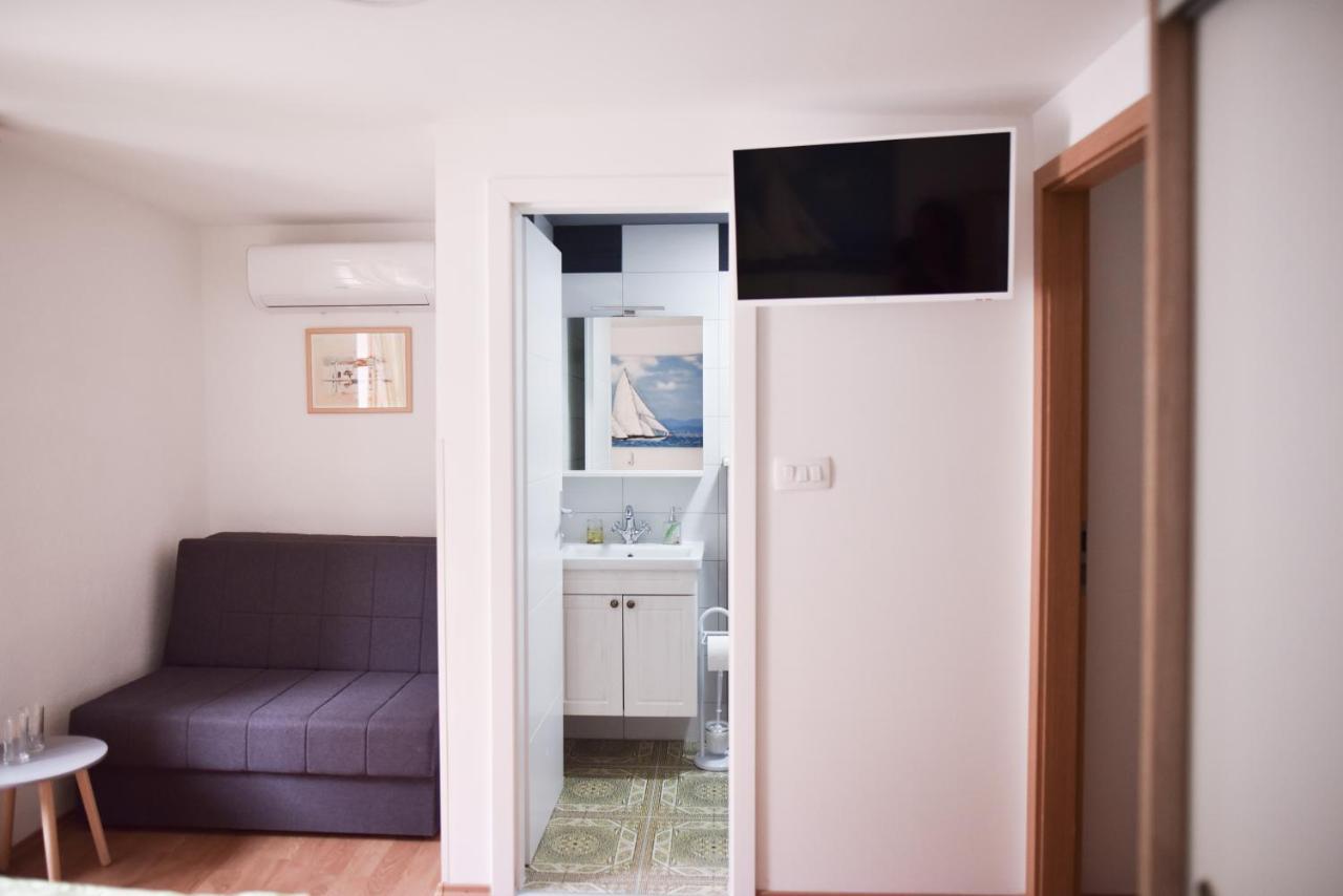 Luka'S Amber Rooms In The Center Of Trogir Eksteriør bilde